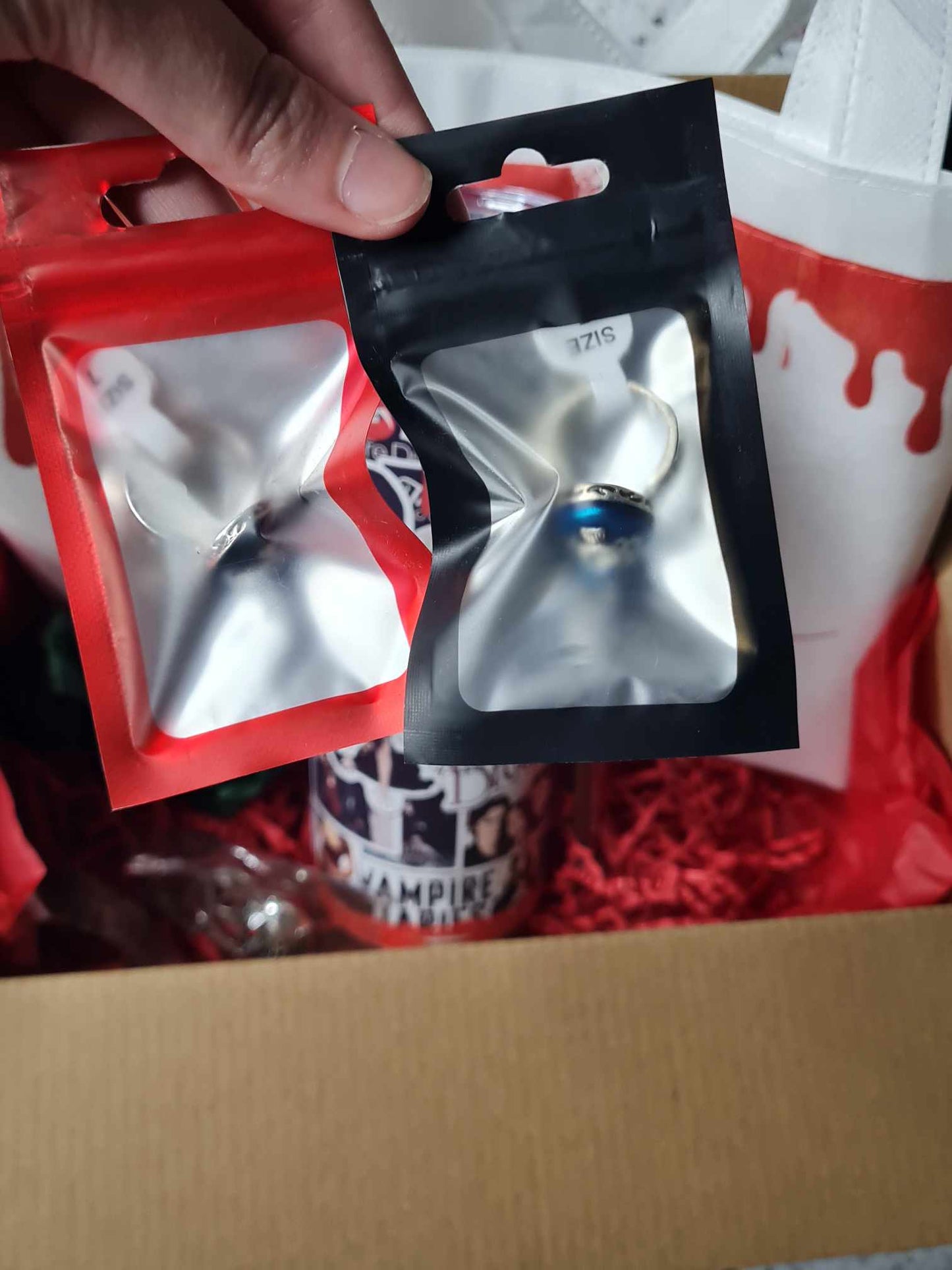 The Vampire Diaries Gift Box