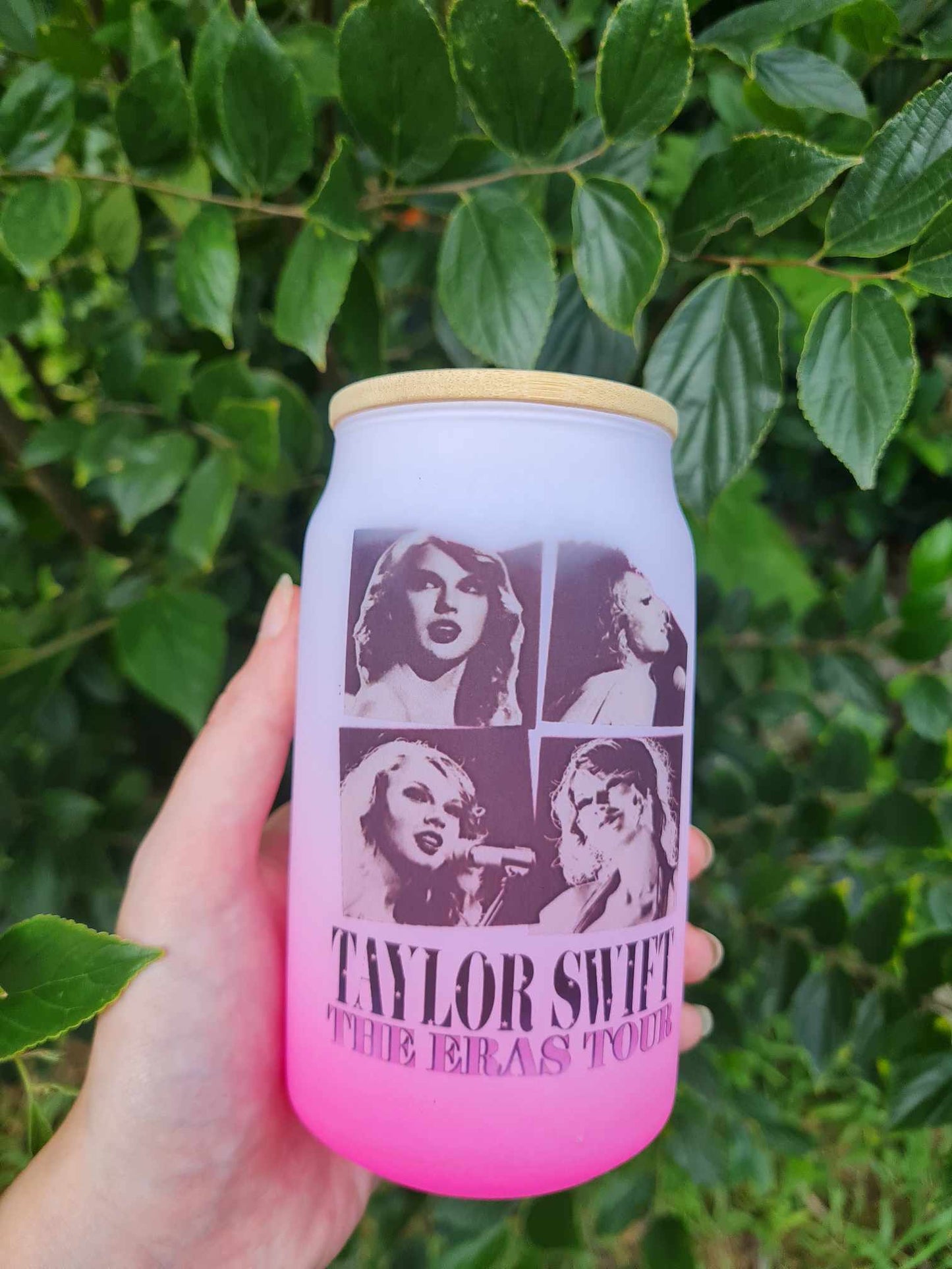 Large Taylor Swift Scoop